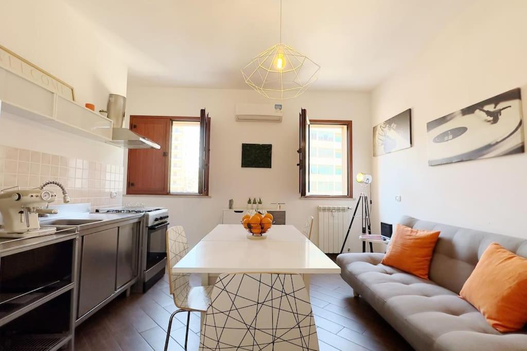 Molo Five Apartment Παλέρμο Εξωτερικό φωτογραφία